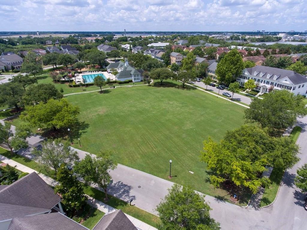 Image 32 of property listing at 4333 ROUSH AVENUE, Orlando, FL 32803