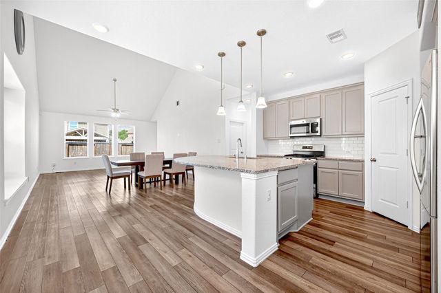 29897 Dovetail Bluff Lane, Spring, TX 77386
