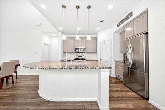 29897 Dovetail Bluff Lane, Spring, TX 77386