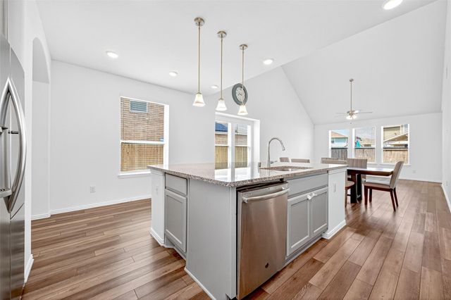 29897 Dovetail Bluff Lane, Spring, TX 77386
