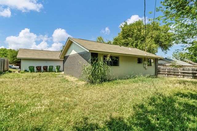 505 Old West DR B, Round Rock, TX 78681
