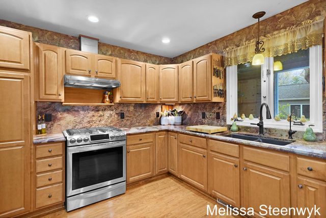 2740 Hittle Creek Drive, Fruitport Twp, MI 49415