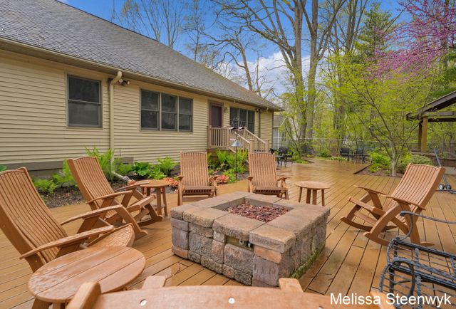 2740 Hittle Creek Drive, Fruitport Twp, MI 49415