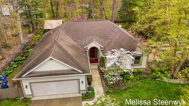 2740 Hittle Creek Drive, Fruitport Twp, MI 49415