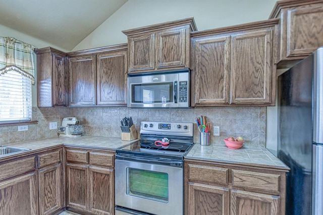 1416 N Baycharter Street, Norman, OK 73071