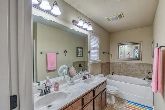 1416 N Baycharter Street, Norman, OK 73071