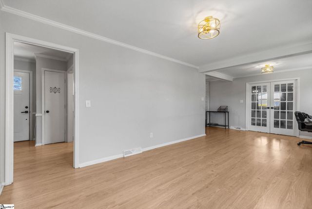 519 Longview Terrace, Greer, SC 29650