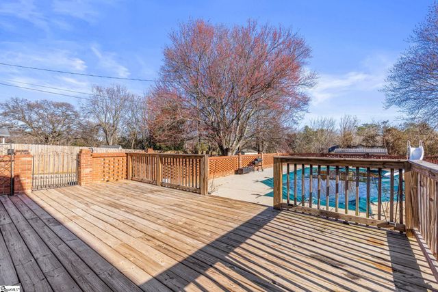 519 Longview Terrace, Greer, SC 29650