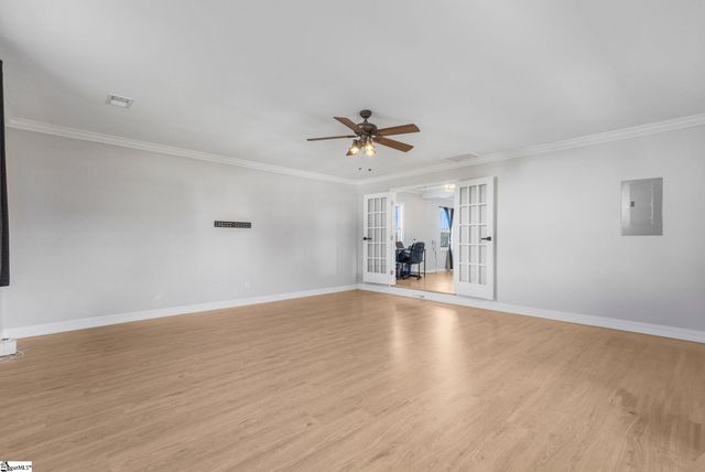 519 Longview Terrace, Greer, SC 29650