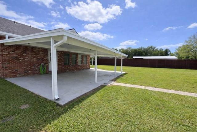 4126 Bayouside Dr, Houma, LA 70363