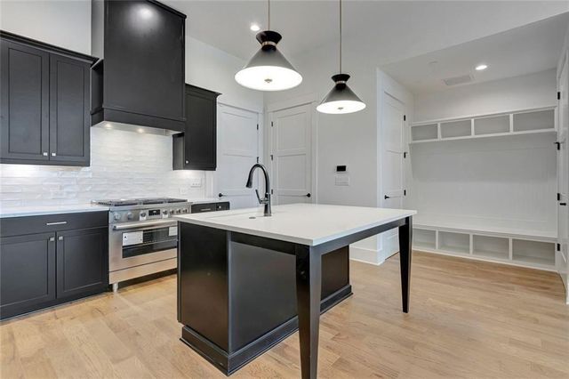 140 Rolison Way, Fayetteville, GA 30214