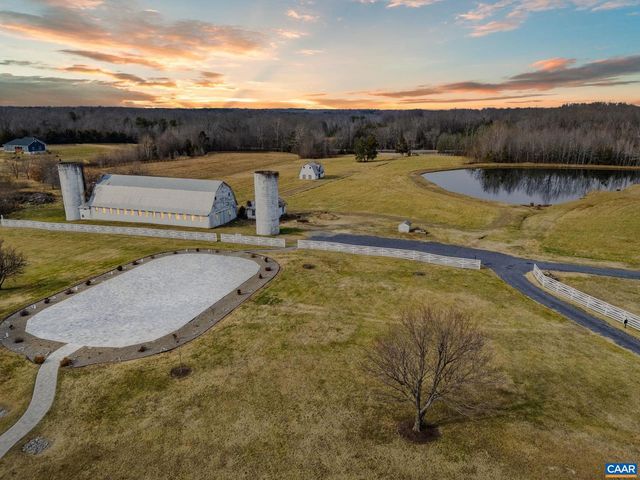 189 OLD BUCKINGHAM RD, Cumberland, VA 23040