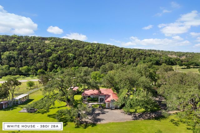 5055 Wayside DR, Wimberley, TX 78676