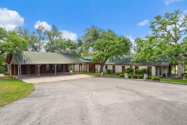 5055 Wayside DR, Wimberley, TX 78676