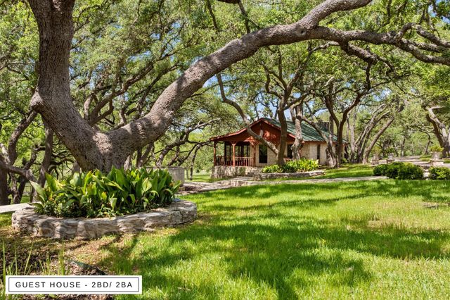 5055 Wayside DR, Wimberley, TX 78676