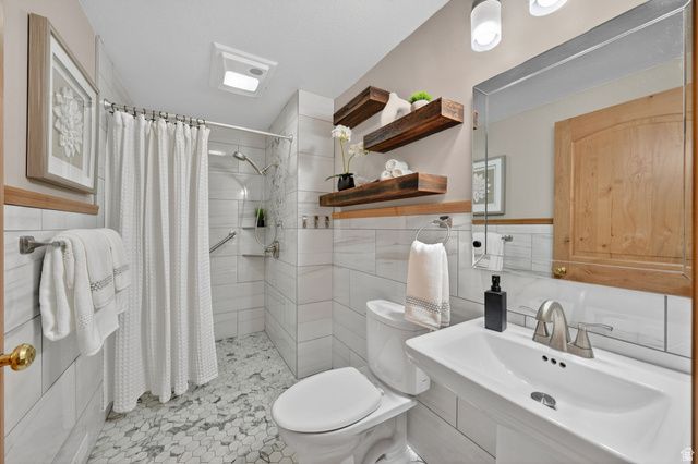 3006 N INDIAN HILLS DR, Provo, UT 84604
