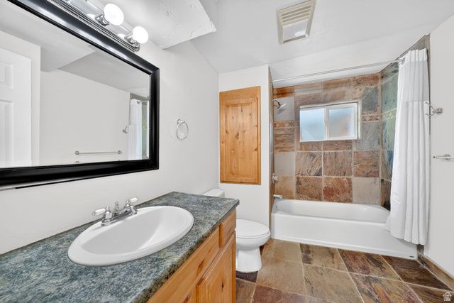 3006 N INDIAN HILLS DR, Provo, UT 84604