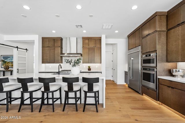 7312 W RUNNING DEER Trail, Peoria, AZ 85383