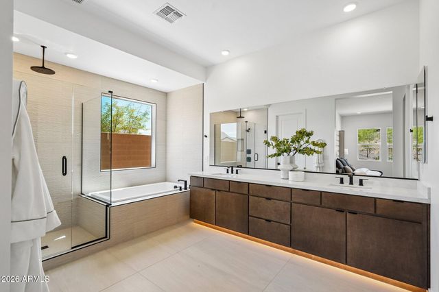7312 W RUNNING DEER Trail, Peoria, AZ 85383