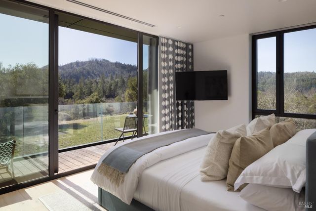 8495 Franz Valley School Rd, Calistoga, CA 94515