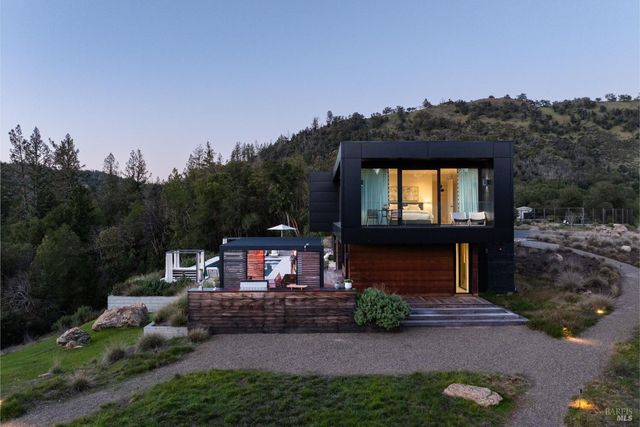 8495 Franz Valley School Rd, Calistoga, CA 94515