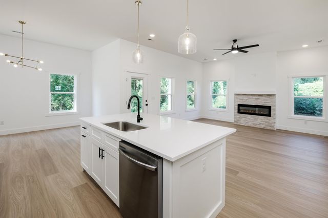 506 Vault Way, Roebuck, SC 29376