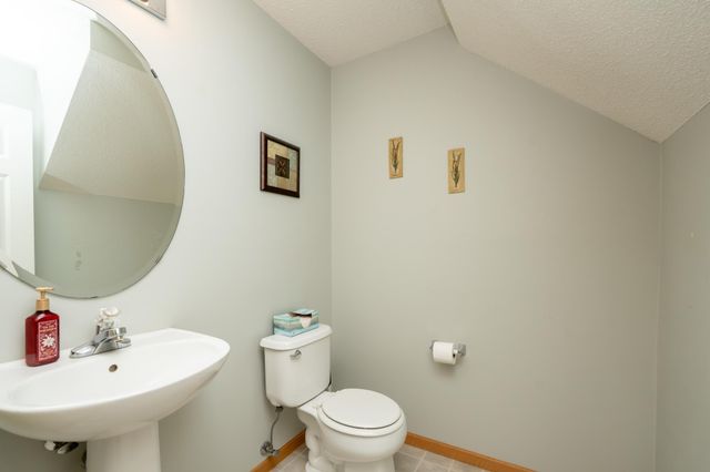 540 Tamarack Trail 406, Farmington, MN 55024