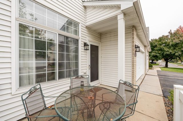 540 Tamarack Trail 406, Farmington, MN 55024