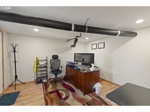 2910 CARRIAGE Way, West Linn, OR 97068