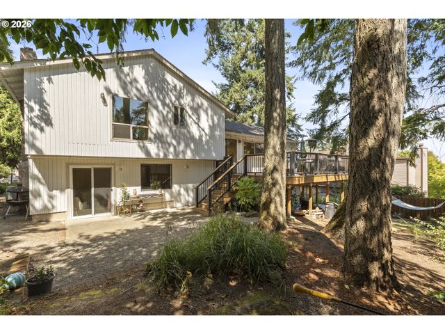 2910 CARRIAGE Way, West Linn, OR 97068