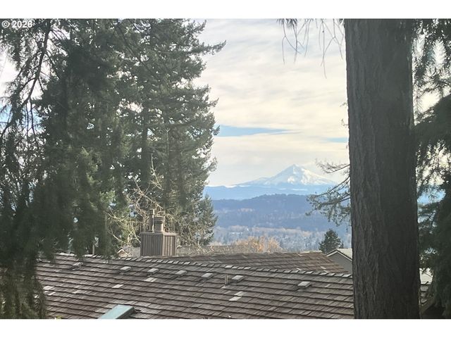 2910 CARRIAGE Way, West Linn, OR 97068