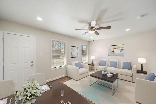 6403 Sloan Street 16, Houston, TX 77087