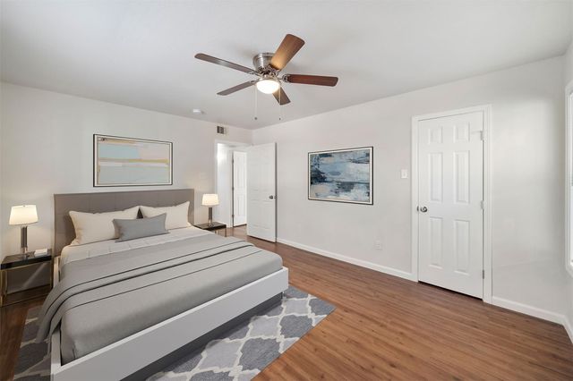 6403 Sloan Street 16, Houston, TX 77087