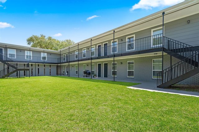 6403 Sloan Street 16, Houston, TX 77087