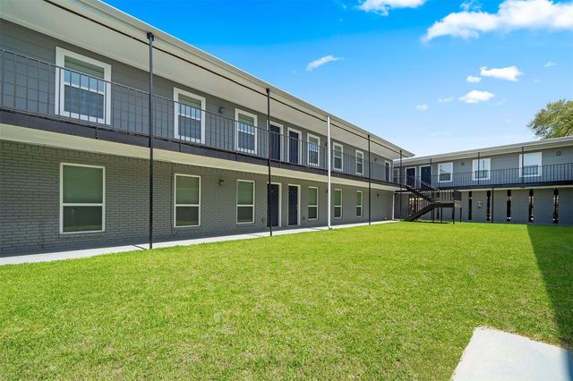 6403 Sloan Street 16, Houston, TX 77087