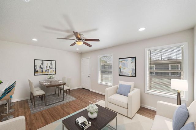 6403 Sloan Street 16, Houston, TX 77087