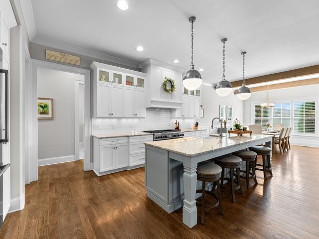 1923 Rolling Creek Dr, Murfreesboro, TN 37128