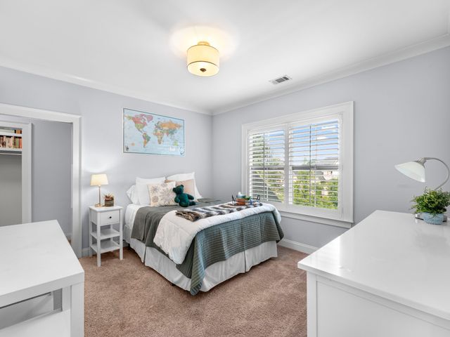 1923 Rolling Creek Dr, Murfreesboro, TN 37128