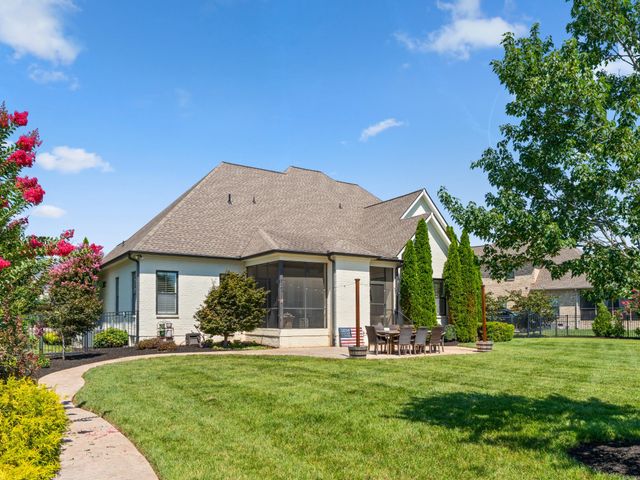 1923 Rolling Creek Dr, Murfreesboro, TN 37128