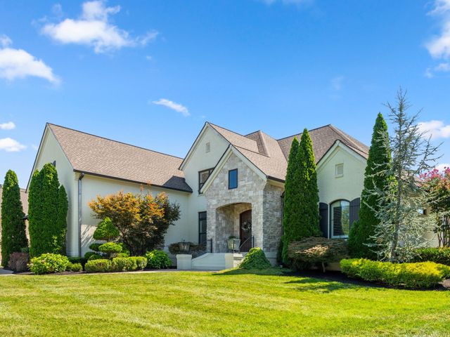 1923 Rolling Creek Dr, Murfreesboro, TN 37128