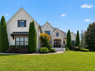 1923 Rolling Creek Dr, Murfreesboro, TN 37128