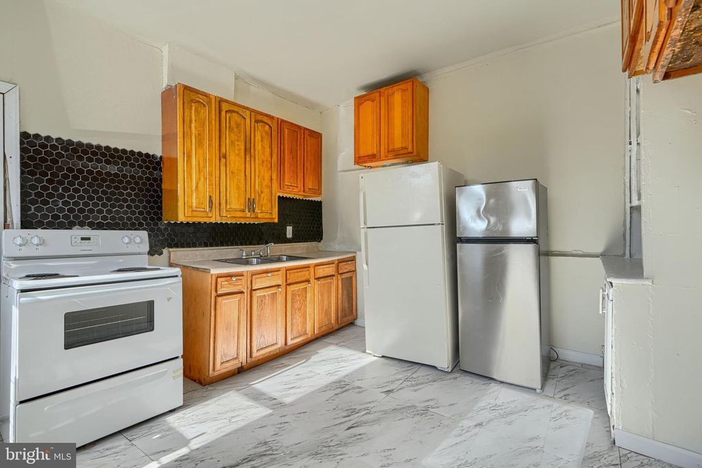 Image 10 of property listing at 1815 CLIFTON AVE, Baltimore, MD 21217