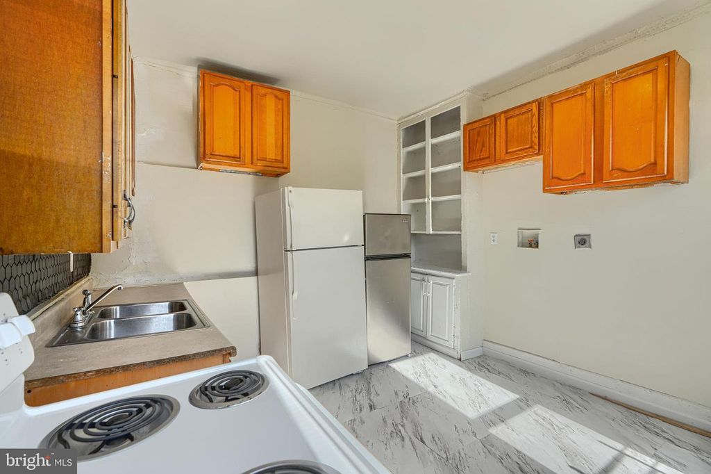 Image 11 of property listing at 1815 CLIFTON AVE, Baltimore, MD 21217