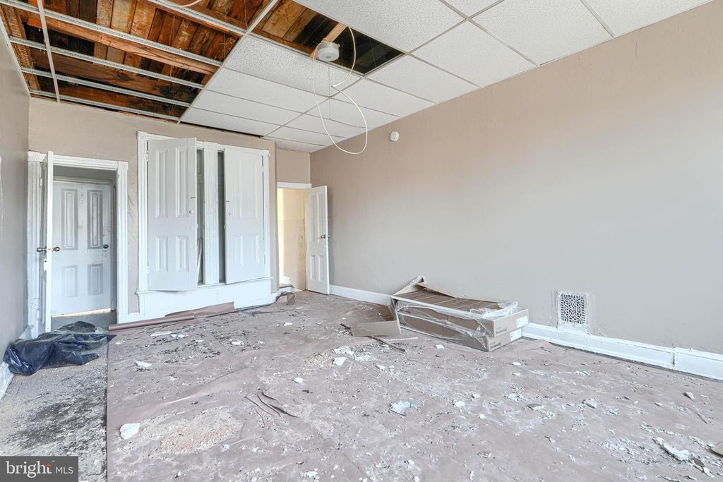 Image 17 of property listing at 1815 CLIFTON AVE, Baltimore, MD 21217