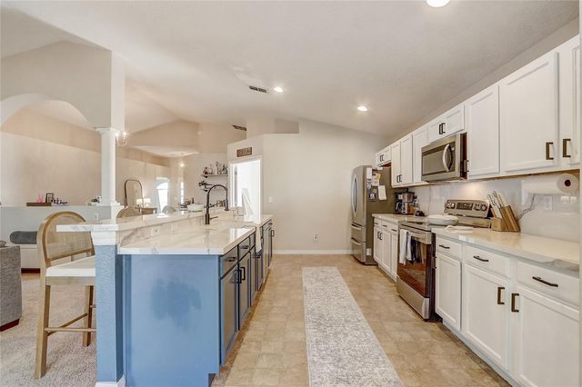 2033 NEWTOWN ROAD, Groveland, FL 34736