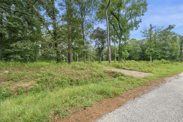 1011 County Road 3709, Splendora, TX 77372