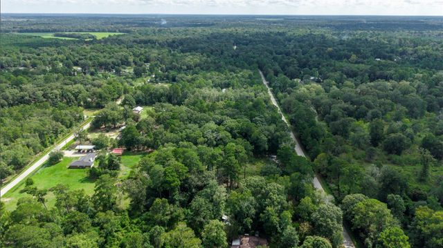 1011 County Road 3709, Splendora, TX 77372