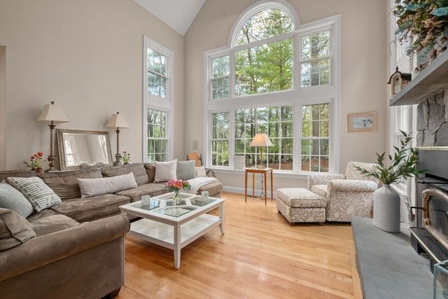 11 Pettees Pond Lane, Westwood, MA 02090