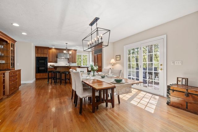 11 Pettees Pond Lane, Westwood, MA 02090