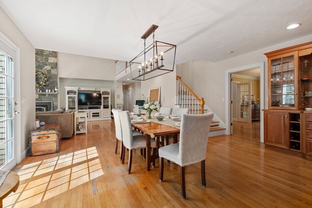 11 Pettees Pond Lane, Westwood, MA 02090